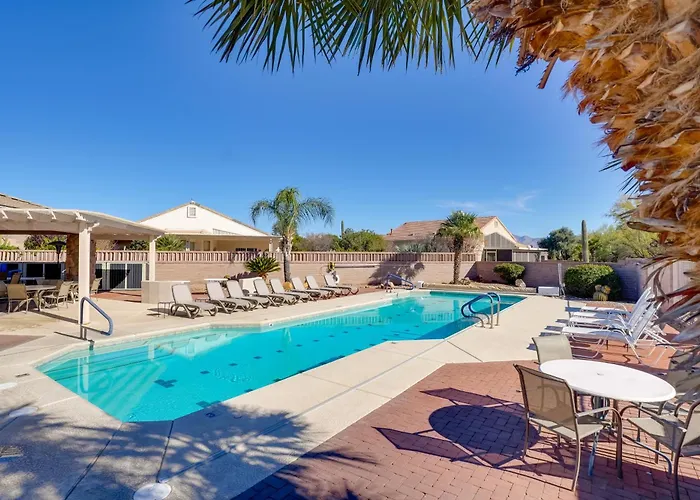 Hot Tub Access & Fire Pit: Valley Getaway! Green Valley